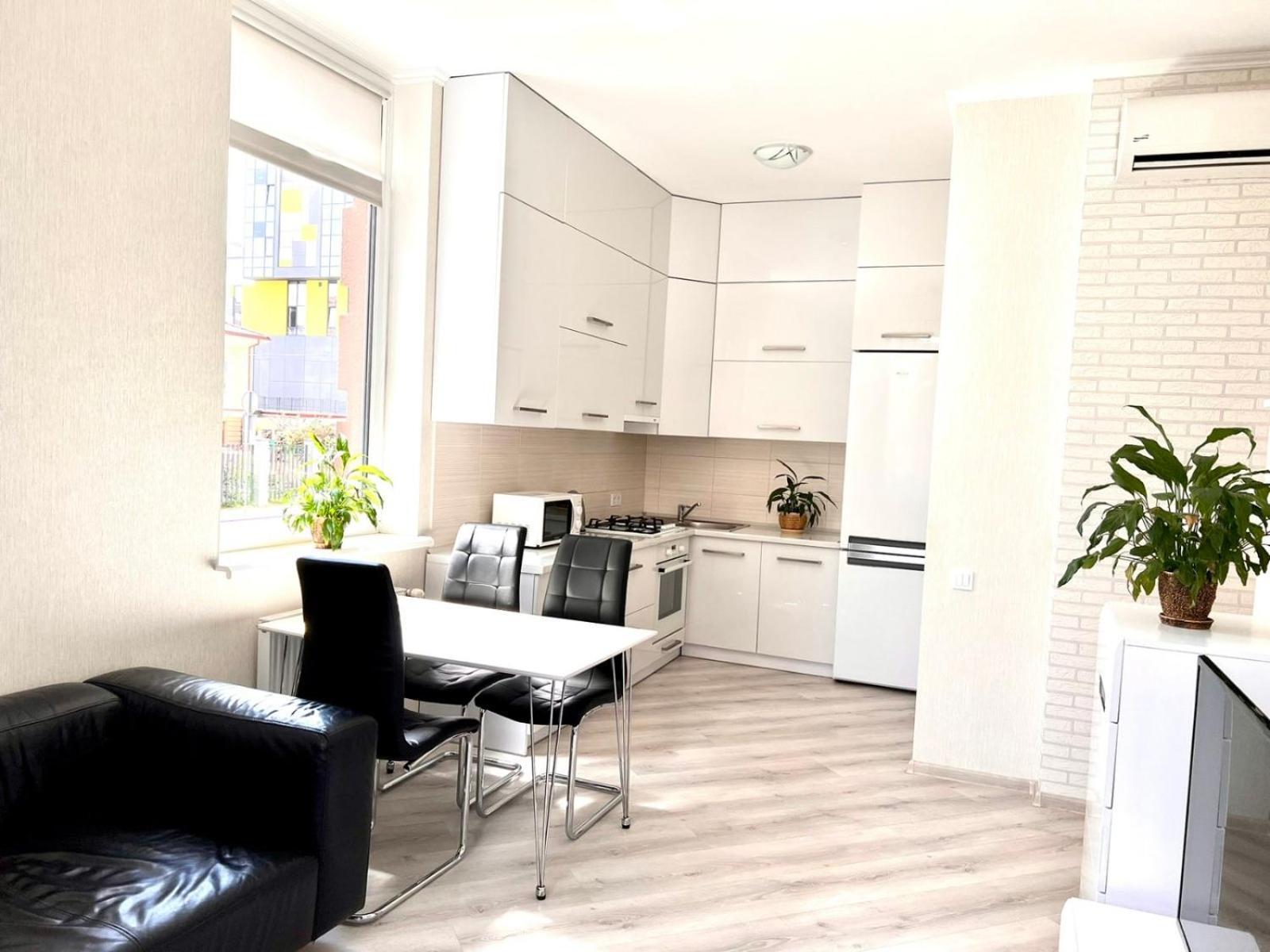 Семицвіт Apartment Lviv Ngoại thất bức ảnh