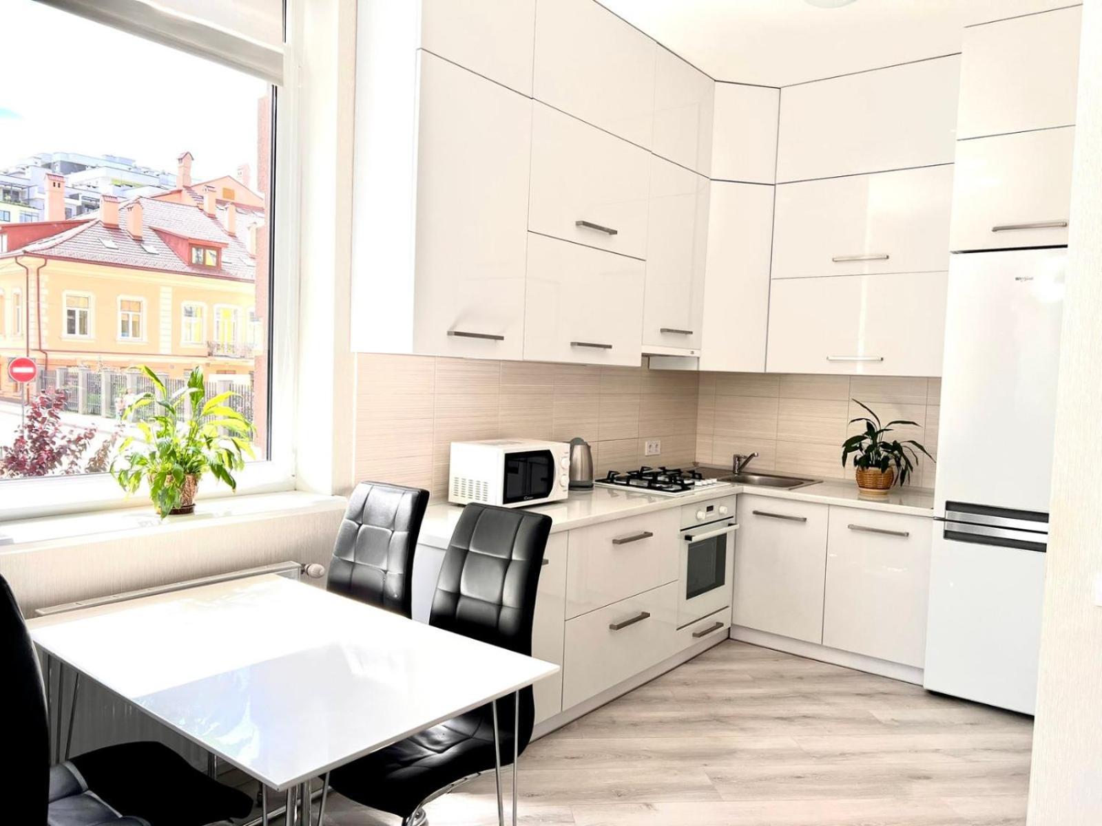 Семицвіт Apartment Lviv Ngoại thất bức ảnh